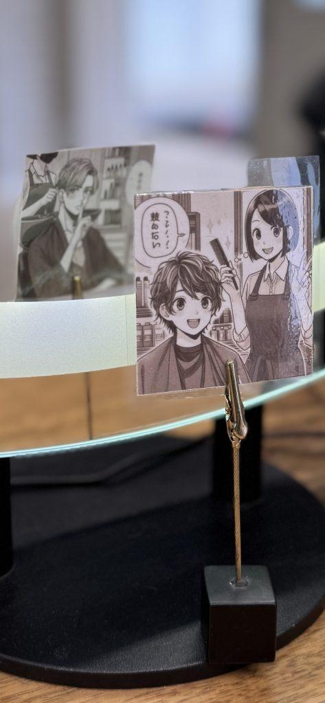 SmallTalk-Karten bei Jean&Jacqueline Friseur Kassel – visualisierte Kommunikation im Manga-Stil für einen barrierearmen und inklusiven Friseurbesuch